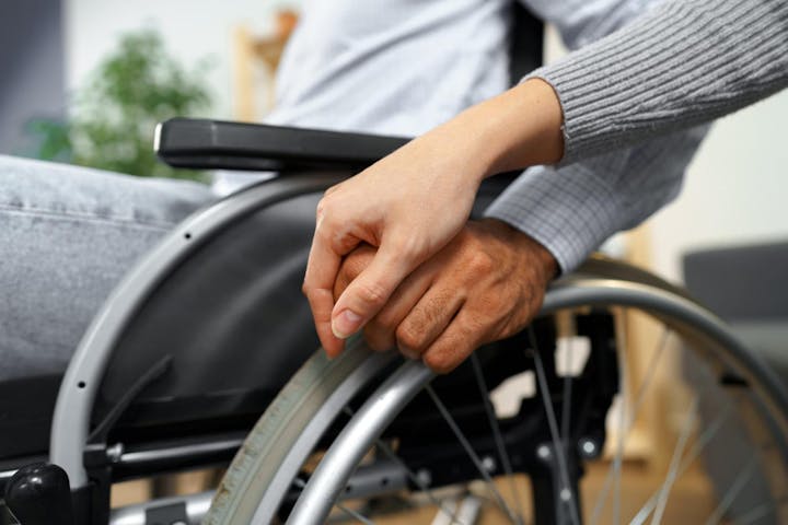 Imagem relacionada a notícia Aposentadoria da pessoa com deficiência após a reforma: conheça os impactos