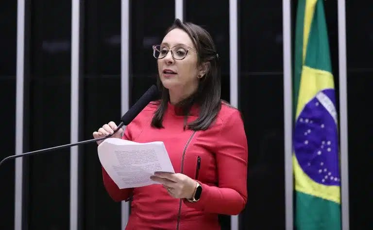 deputada Renata Abreu Fonte: Agência Câmara de Notícias