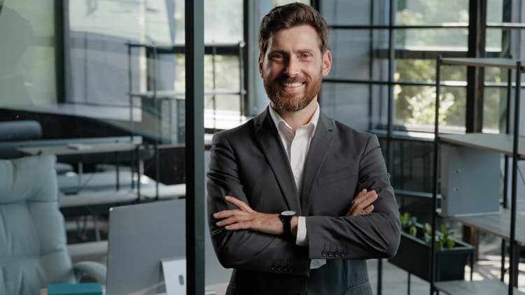 Imagem relacionada a notícia Quem já tem 30 anos de contribuição tem direito adquirido?