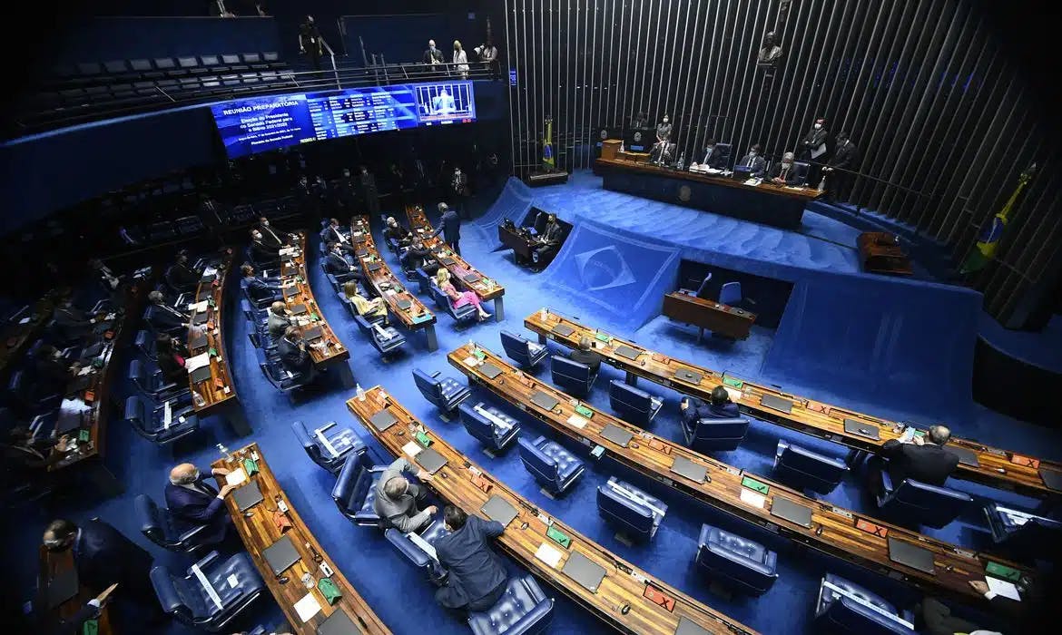 PL 385/21: Senado aprova manutenção da suspensão da prova de vida do INSS