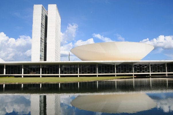 PL 1.599/15: Comissão aprova projeto que prevê a isenção de imposto de renda para pessoas com deficiência