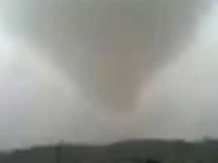 Vítimas de tornado em Taquarituba/SP poderão ter benefícios do INSS antecipados