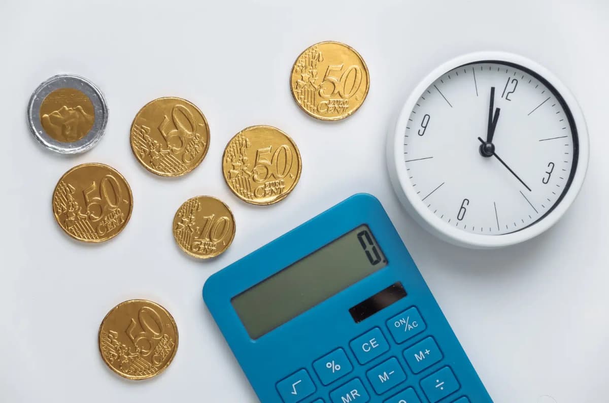 Tema 1.103 do STJ: Contribuições em atraso sem juros e multa