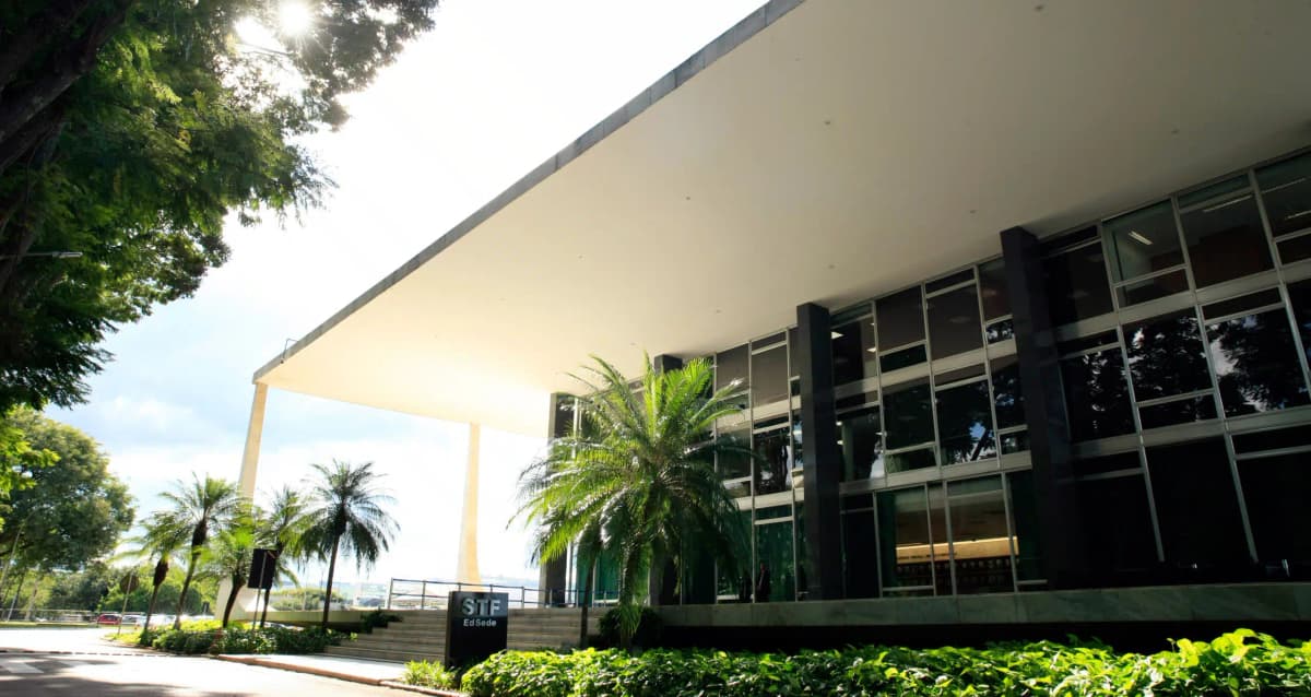 STF vai julgar aposentadoria compulsória para empregado público