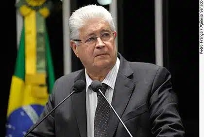 Roberto Requião (PMDB-PR)