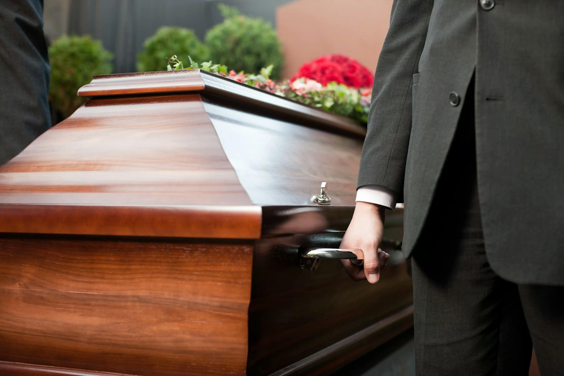 Projeto de lei prevê auxílio-funeral como benefício da Previdência Social