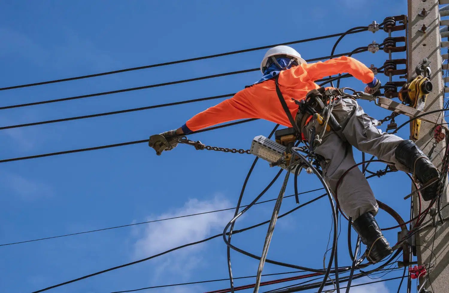 TRF3 concede a Aposentadoria Especial para um trabalhador de redes de energia elétrica