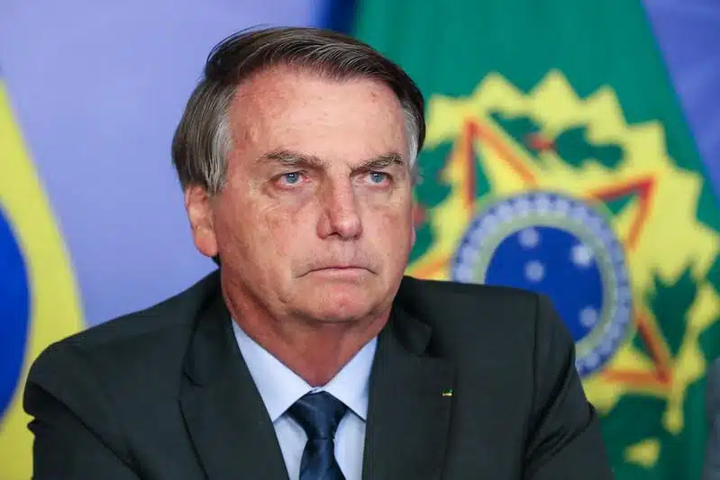 Presidente veta projeto que ampliava doenças dispensadas de carência para benefícios do INSS