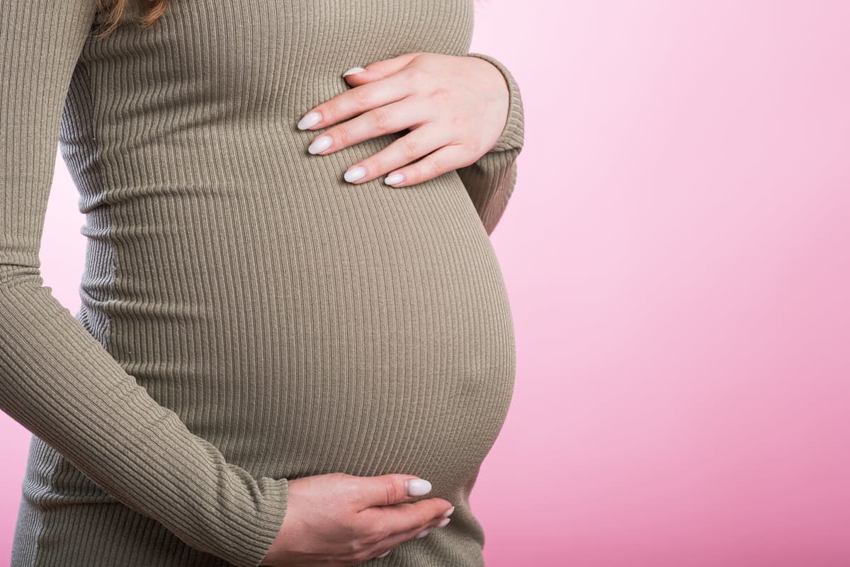 Portaria do INSS regulamenta prorrogação de salário-maternidade em caso de internação