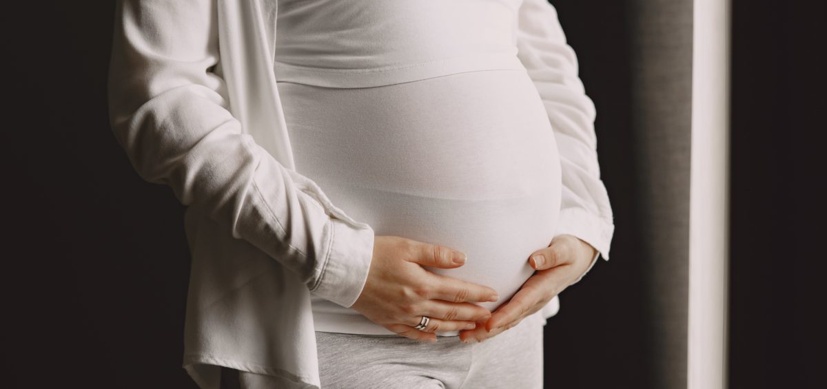 Comissão aprova projeto de lei que muda as regras do salário-maternidade