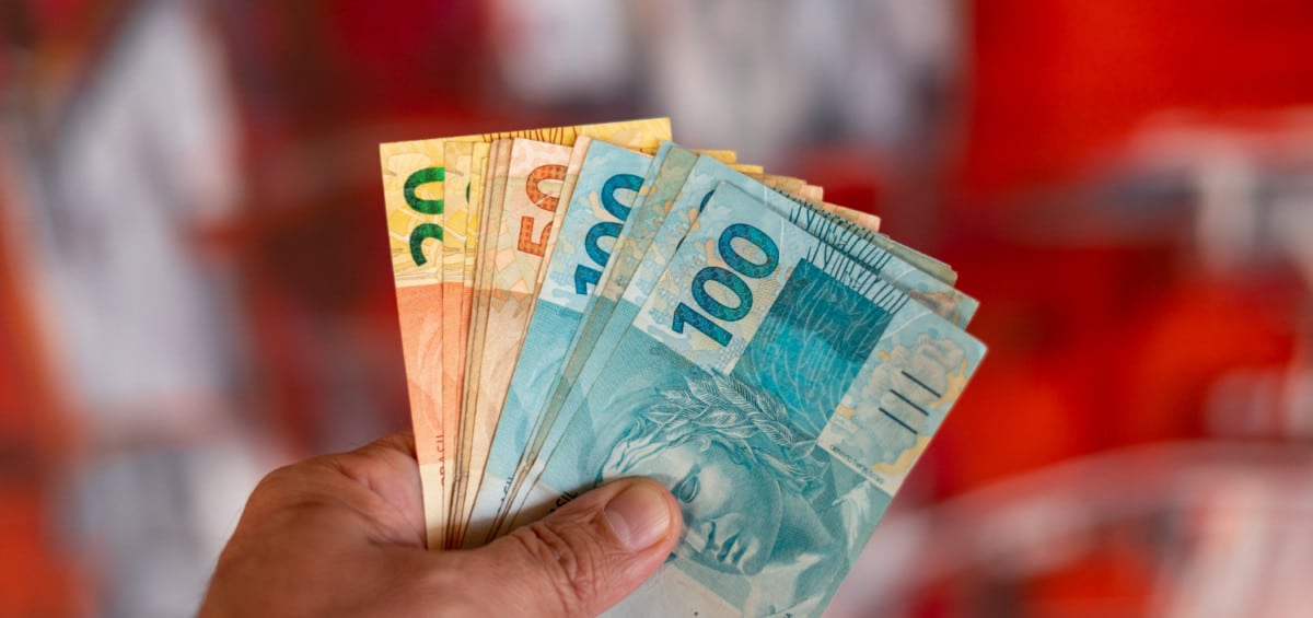 Senado aprova piso permanente de R$ 400 para o Auxílio Brasil