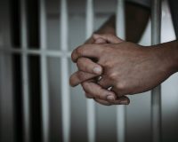 TRF1 nega Auxílio-Reclusão para filha de segurado preso que não comprovou qualidade de segurado