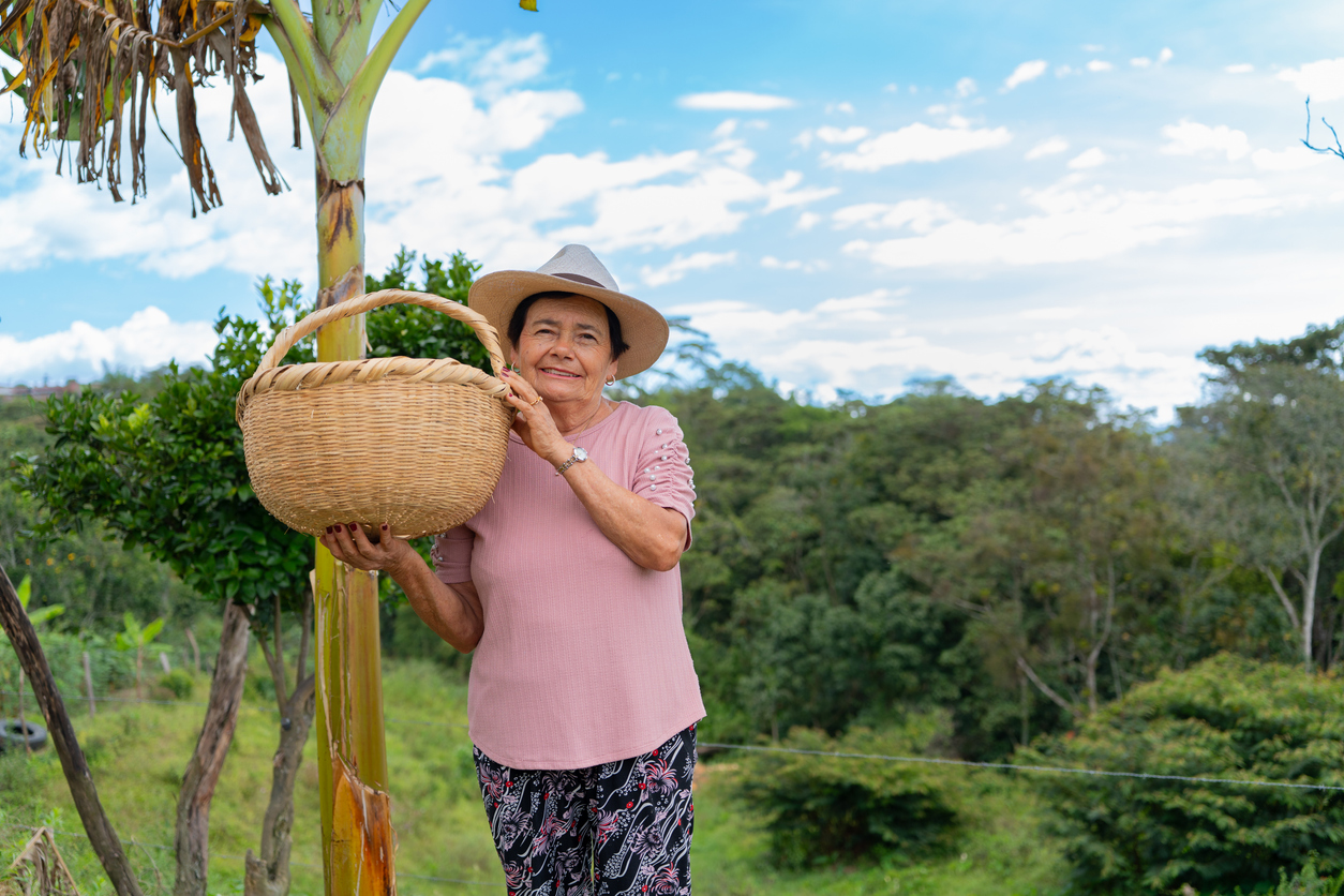 Agricultora fica sem benefício após INSS registrá-la como morta