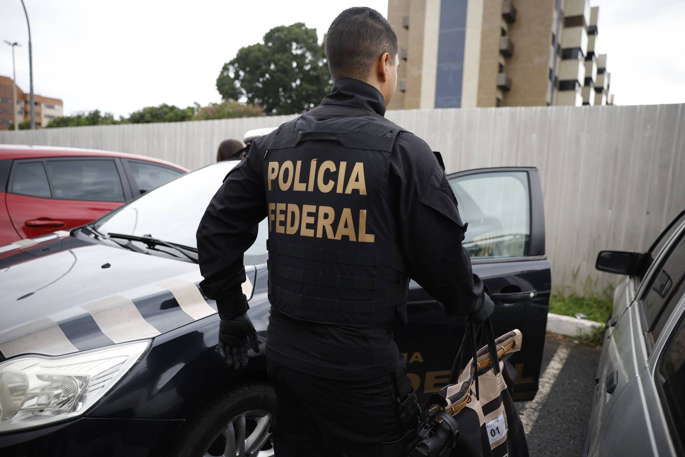policial-federal-fonte-folha-de-s-paulo